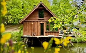 Leśna Chatka z prywatnym stawem, jezioro, sauna